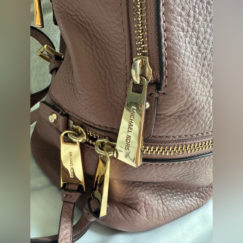 Michael Kors Rhea Medium Leather Backpack Bag in Mauve Dusty Rose - Picture 6 of 12